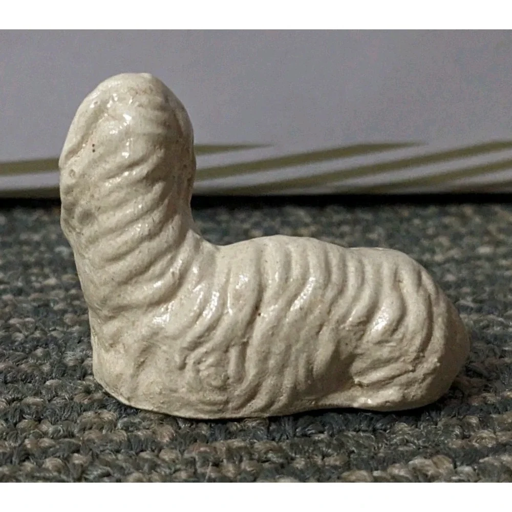 Vaillancourt Folk Art Chalkware Nativity Mini Sheep Lying Down 477  2014